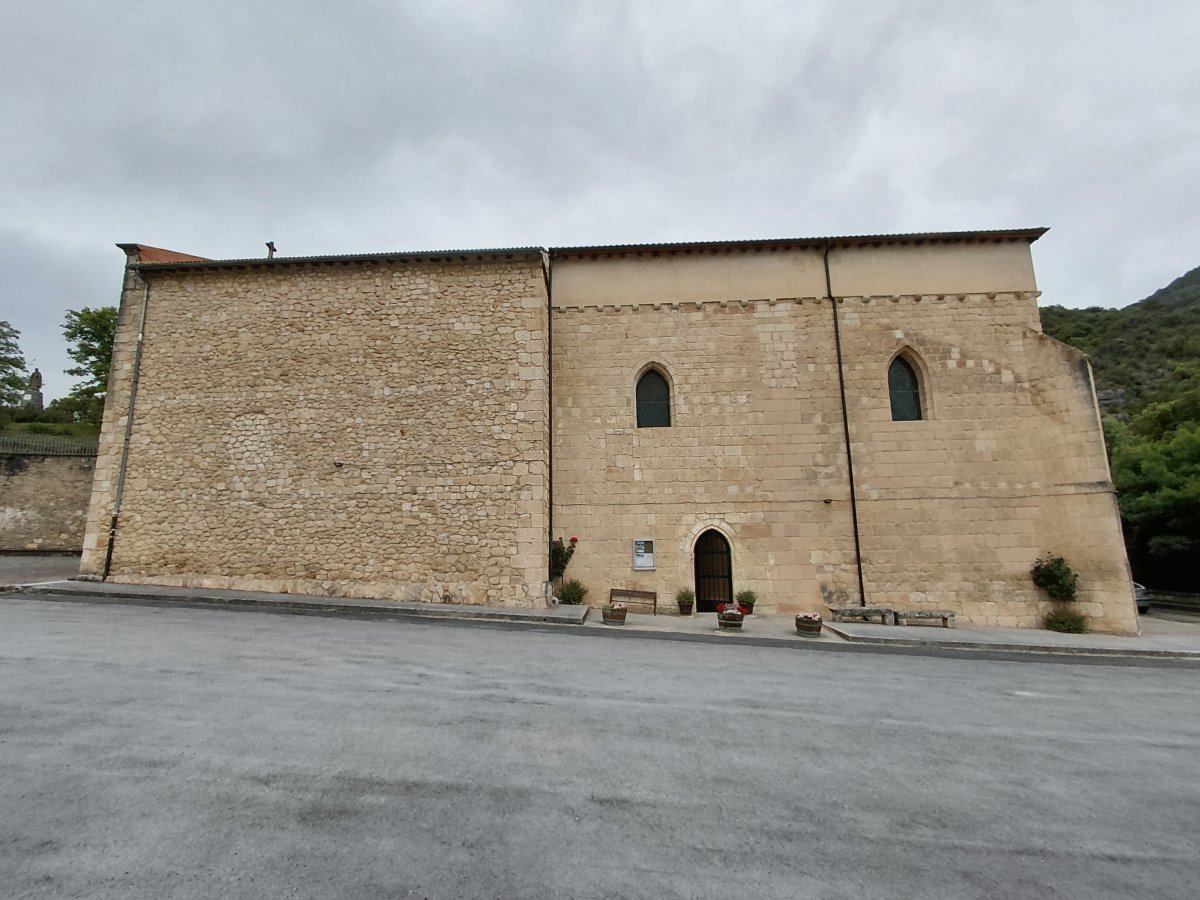 Angostoko Andra Maria Santutegia. Gaubea (Villanañe)