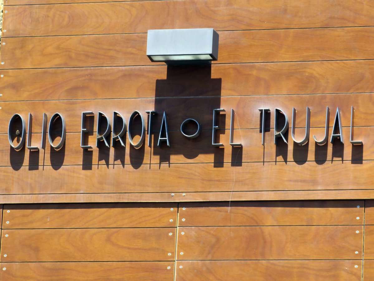 Olio errota, Ekora