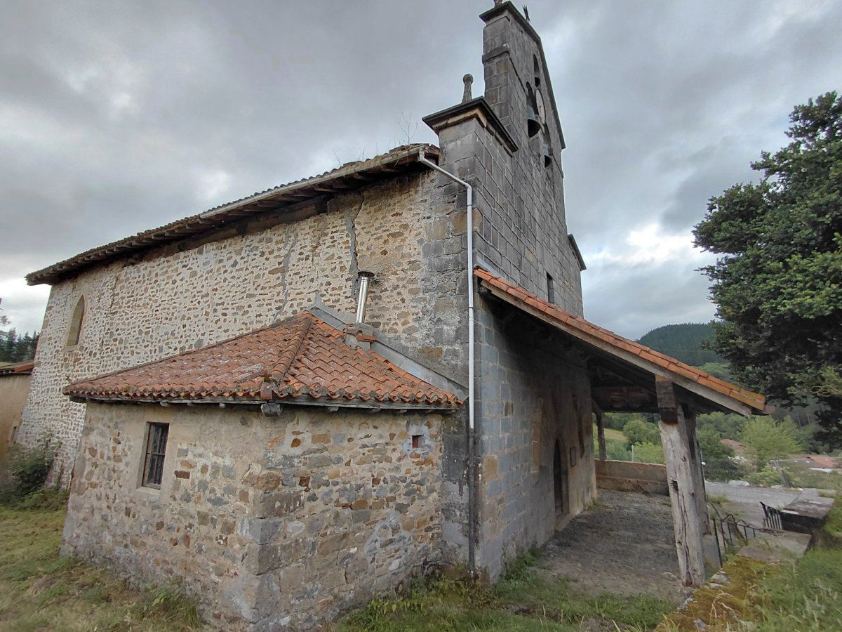 Olarteko San Bartolome Eliza. Orozko (Olarte)