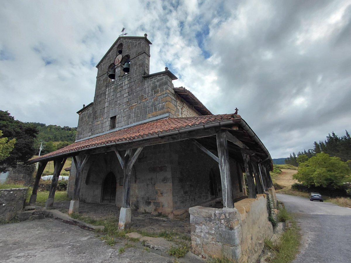 Olarteko San Bartolome Eliza. Orozko (Olarte)