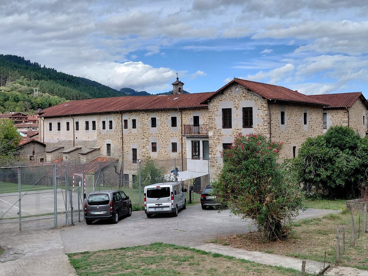 Santa Isabel Komentua. Areatza