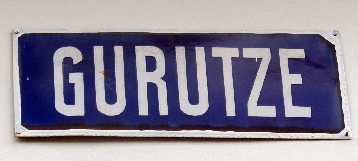 Gurutze auzoa, Oiartzun