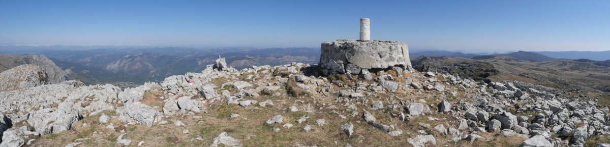 Intzako Dorrea / Irumugarrieta